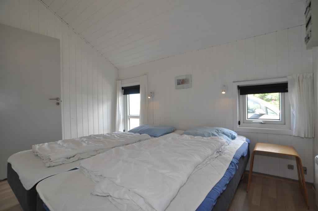 6 Person Holiday Home In Henne Henne Strand Room photo