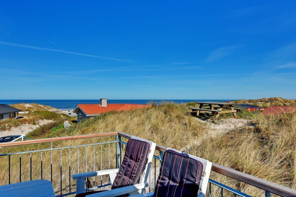 6 Person Holiday Home In Henne Henne Strand Room photo